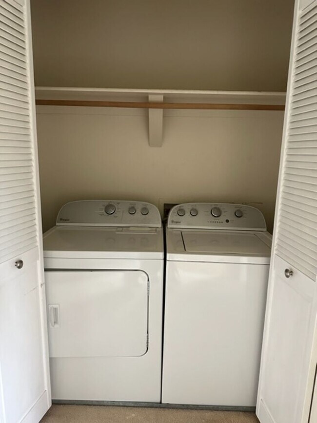 Building Photo - Great Location 2 Bedroom in Bozeman!!