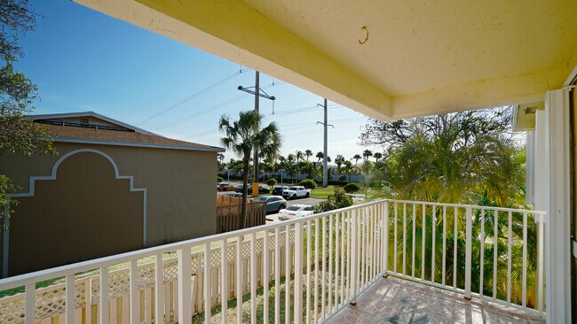Building Photo - 4670 NW 79th Ave