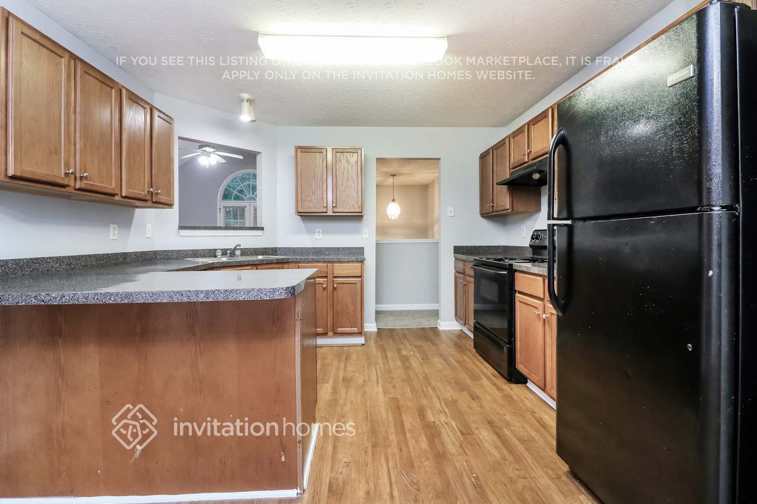 Building Photo - 7540 Mountain Breeze