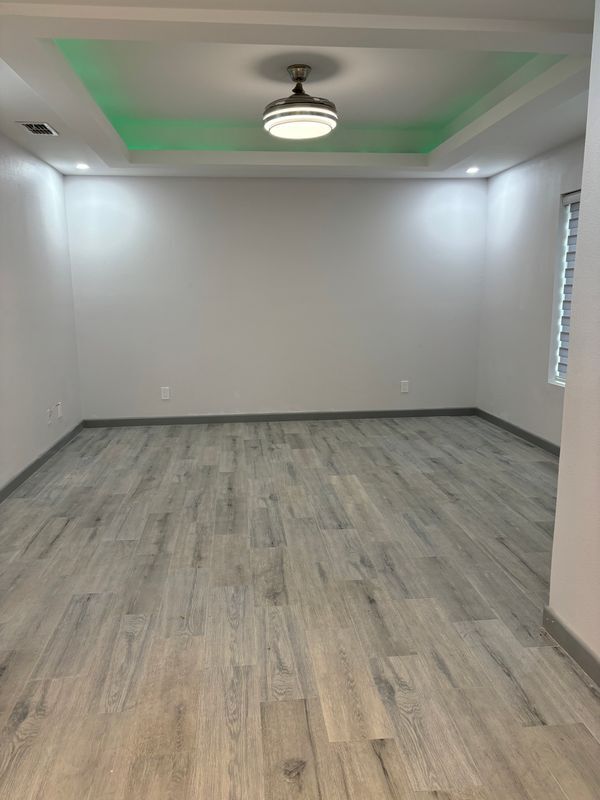 Building Photo - 9205 N 30th St