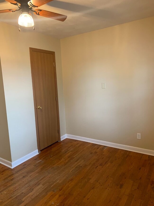 Building Photo - WILLARD 3 Bedroom 2 Bath + Bonus Room