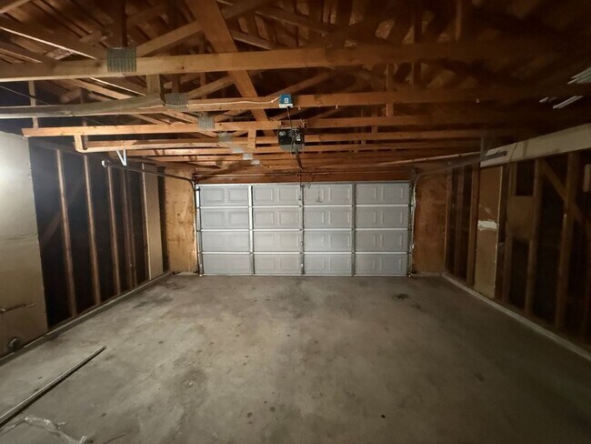 Building Photo - 2766 Applewood Dr