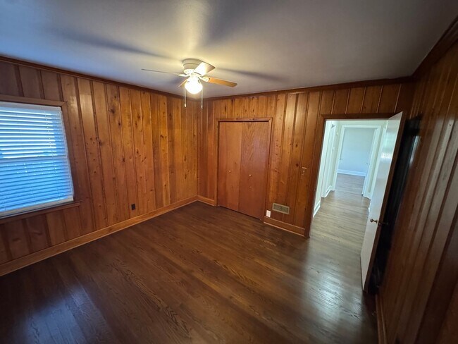 Building Photo - FOR RENT - Haymount Charmer