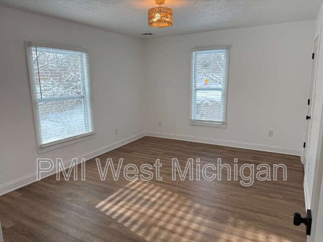 Building Photo - 1317 Morgan St NW