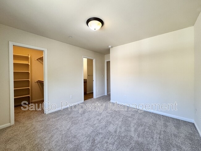 Building Photo - 2858 SW Tranquility Terrace