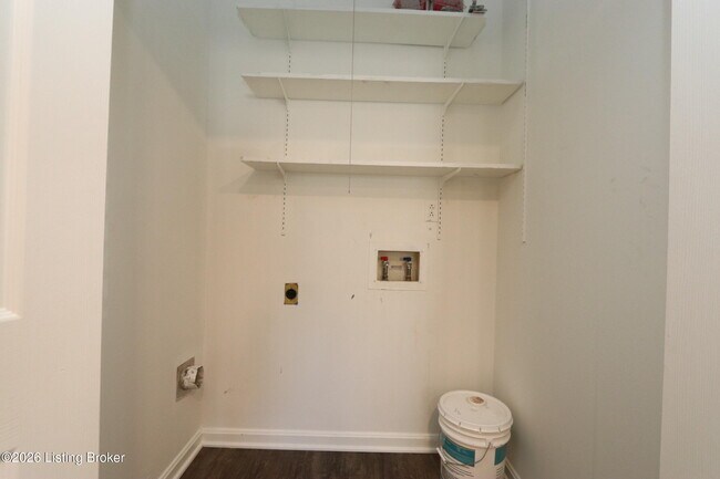 Building Photo - 6810 Village Green Blvd