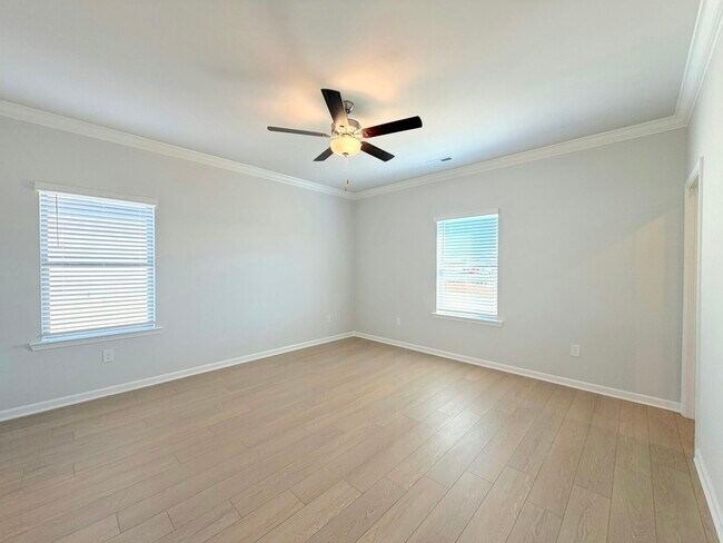 Building Photo - 214 Stockyard Cir