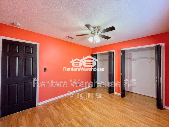 Building Photo - 1517 Glenmont Ct