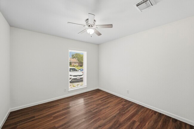 Building Photo - 7303 Housman