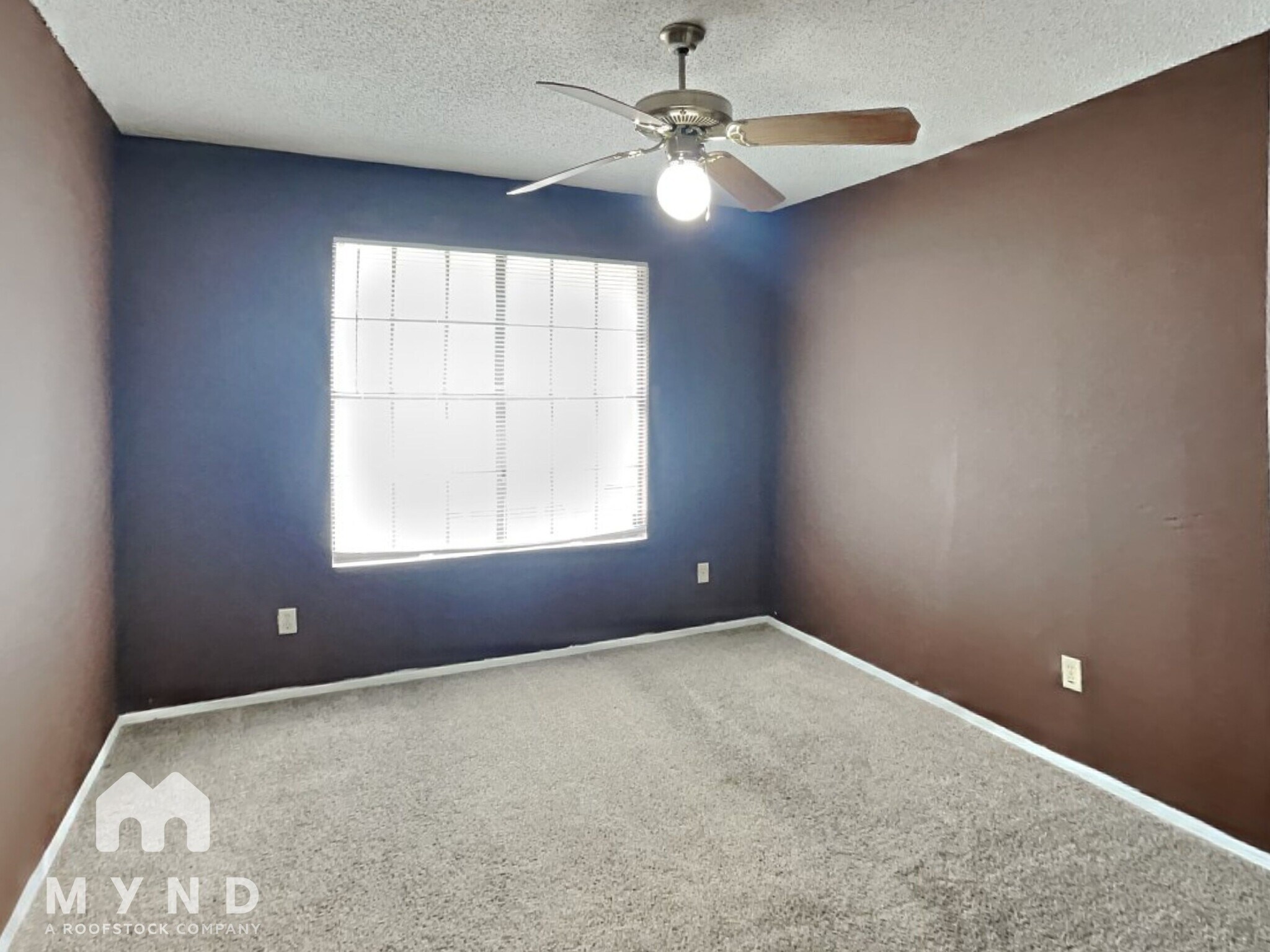 Building Photo - 2214 Creekside Ln