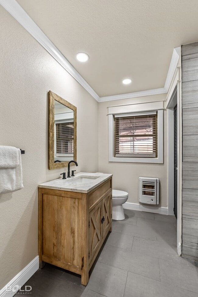 Building Photo - 1606 Joy Dr