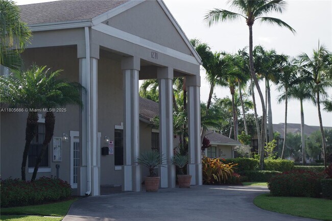 Building Photo - 1500 Jefferson Dr