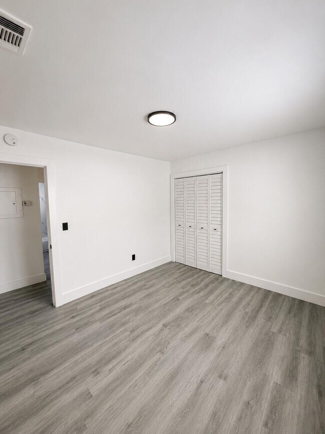 Building Photo - 2126 NW 47th Terrace