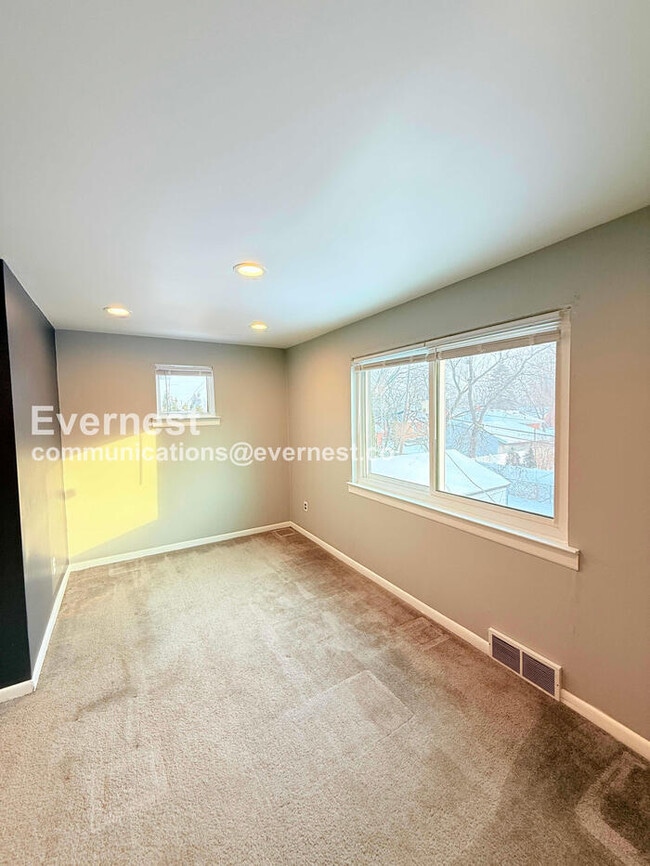 Building Photo - 11408 Seminole