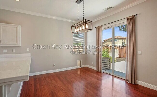 Building Photo - 229 Wisteria Ln