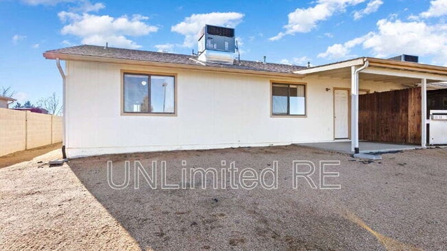 Building Photo - 7616 E Horseshoe Ln