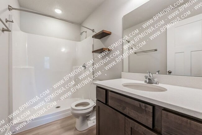 Building Photo - 706 Umbra Pl