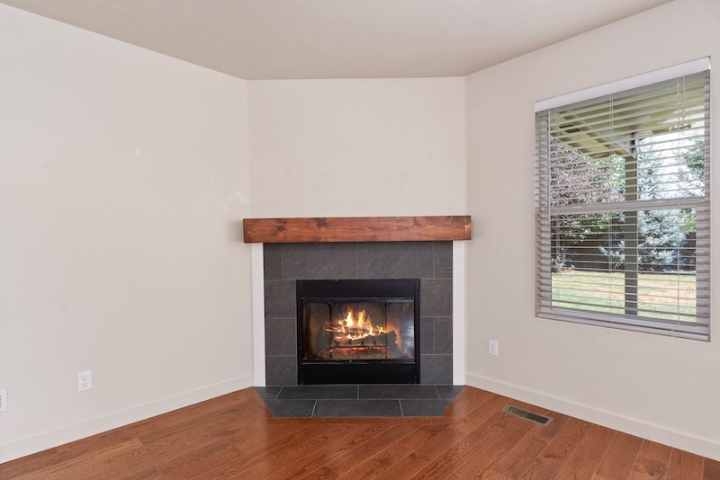Building Photo - 4994 N Newsham Ave