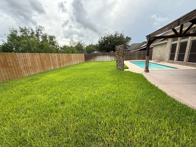 Building Photo - 2709 Northgate Ln