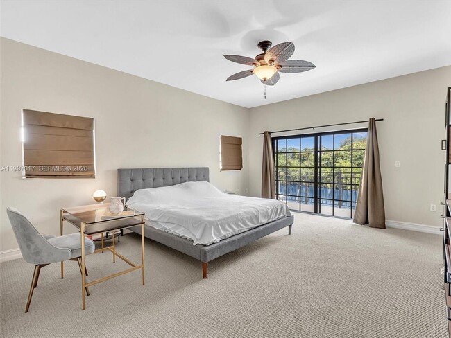 Building Photo - 2901 Hidden Harbour St