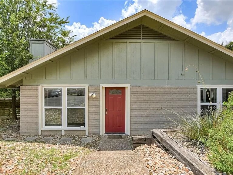 Building Photo - 6406 Auburn Dr