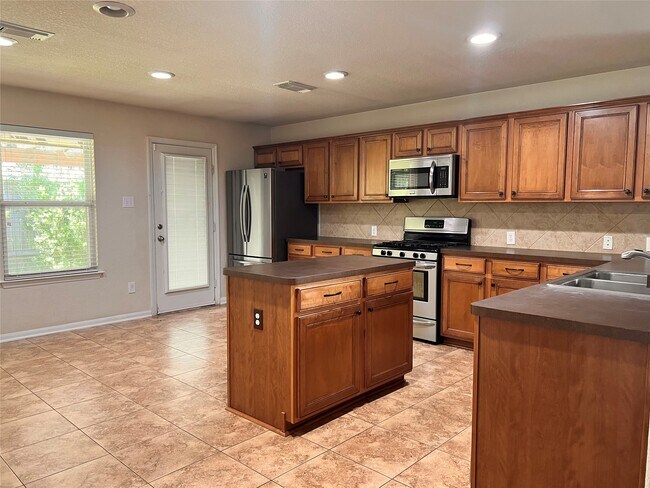 Building Photo - 174 Fairwind Trail Dr