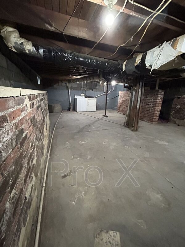 Building Photo - 113 W Forest St