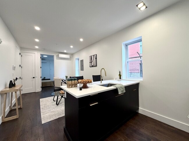 Building Photo - 272 Hoboken Ave