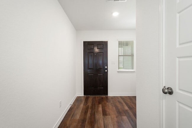 Building Photo - Charming Rental in the Growing Dove Song Subdivision of Marion, TX - Realtor Commission: $350