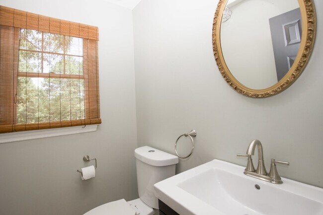 Building Photo - "3-Bedroom Home on Fox Hunt Lane in Southern Pines – Cozy Living Awaits!"