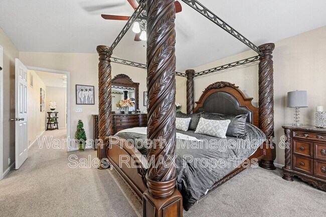 Building Photo - 2240 Whale Point