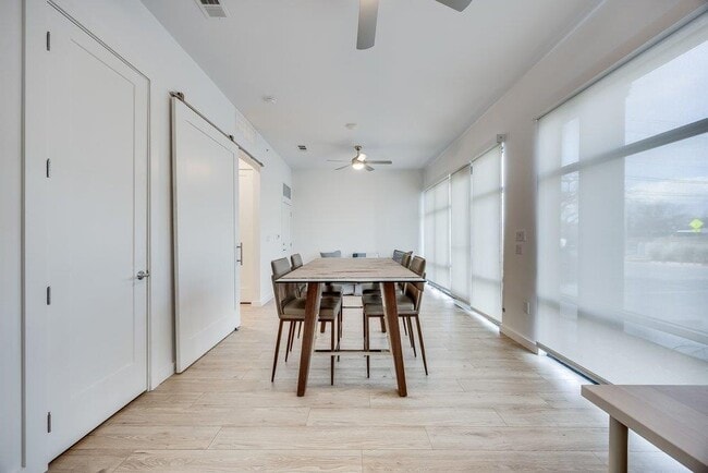 Building Photo - 4801 Springdale Rd