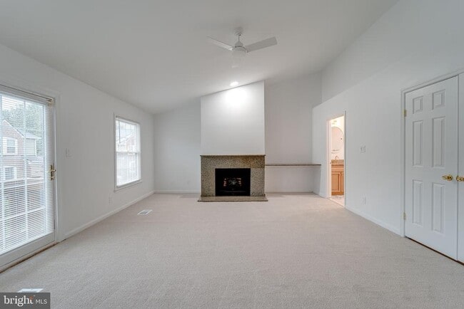 Building Photo - 4047 Chetham Wy