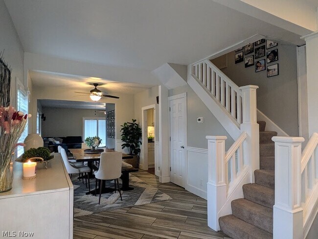 Building Photo - 1902 Harding Dr