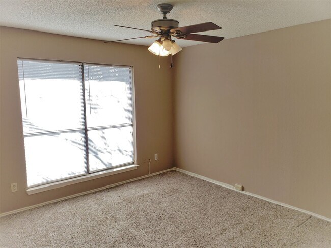 Building Photo - Adorable Home in the Grapevine-Colleyville ISD