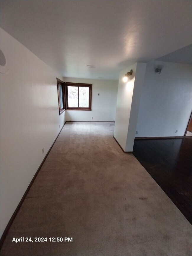 Building Photo - 19915 SW Muddy Valley Rd