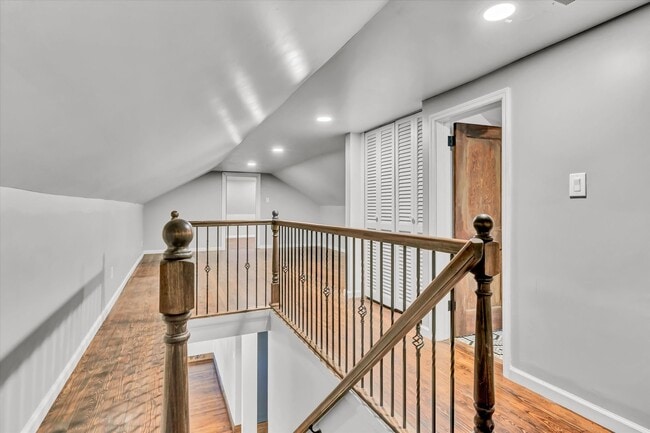 Building Photo - 5004 Holston Dr