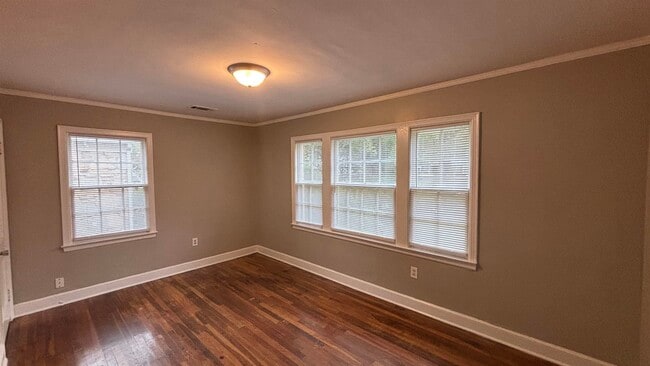 Building Photo - 899 Chatwood St