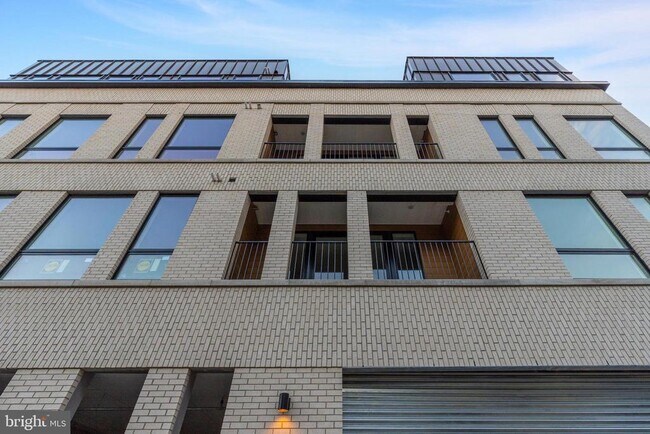 Building Photo - 1723 Francis St