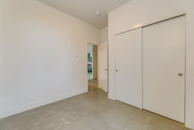Building Photo - 1414 20th Ave