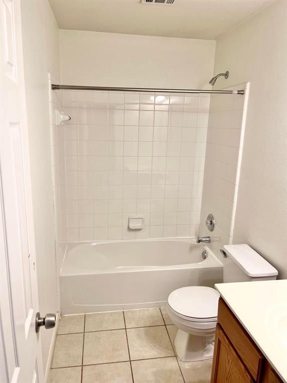 Building Photo - 2409 Romeo Dr