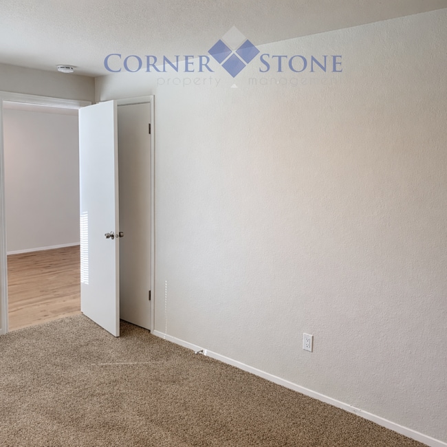 Building Photo - Remodeled Home in Boise!