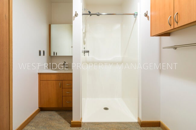 Building Photo - 9310 SW 8th Dr