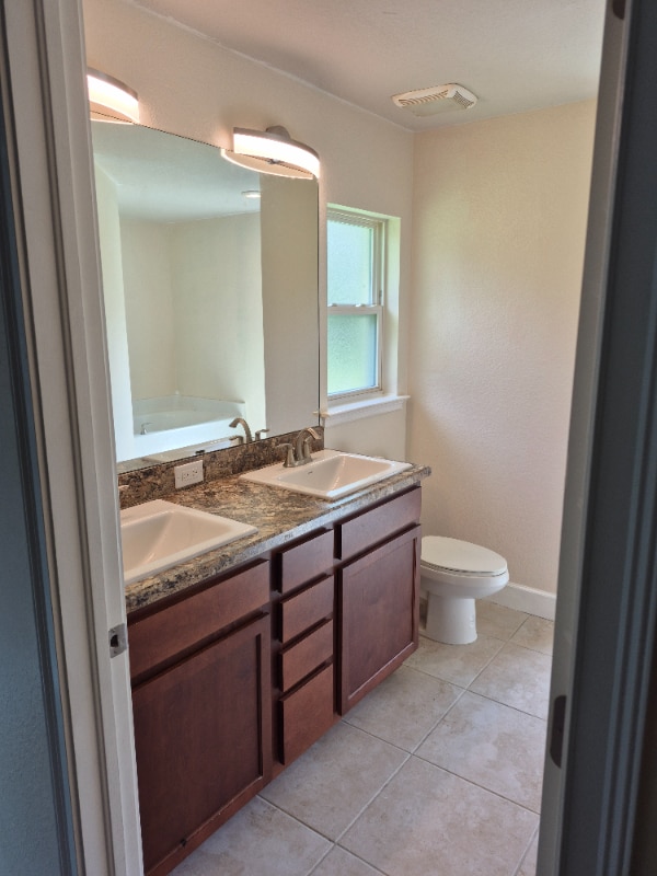 Building Photo - 2043 Ananas Rd