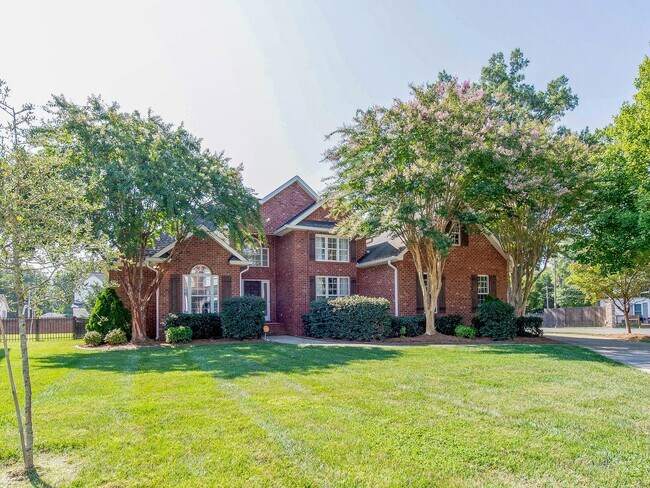 Building Photo - Take a look at this stunning Cotswold dream home.