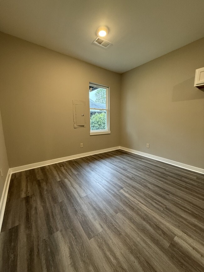 Building Photo - 226 Highland St