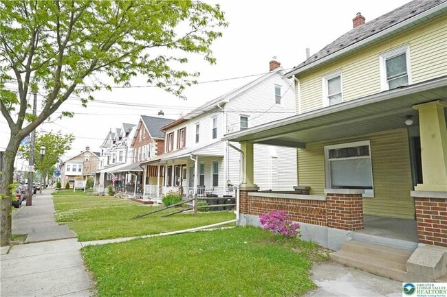 Building Photo - 543 Chestnut St