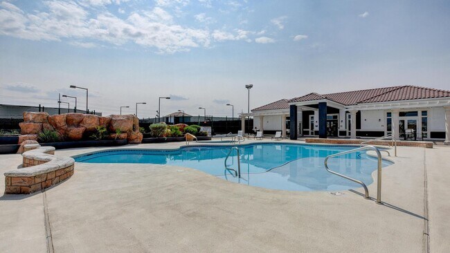 Building Photo - 818 E Flamingo Rd