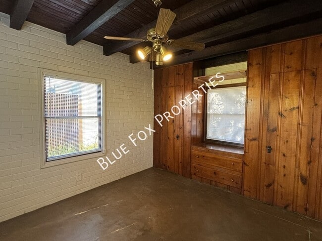 Building Photo - 1211 N Jones Blvd