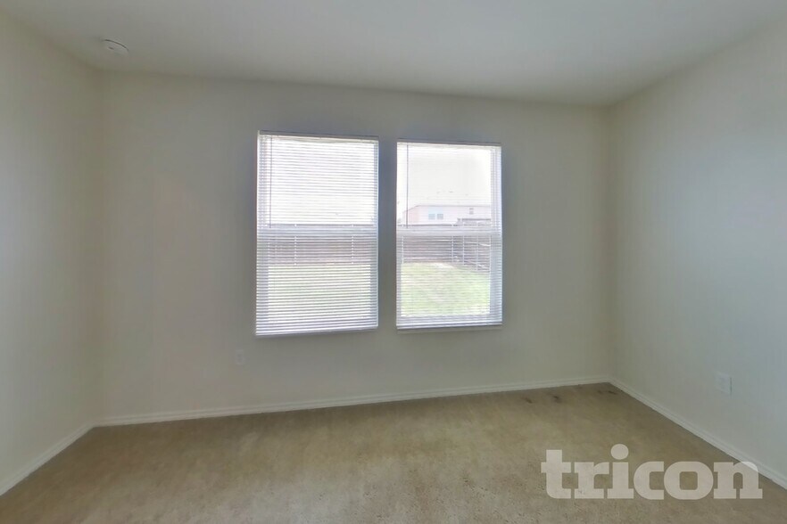 Building Photo - 1125 Waggoner Dr